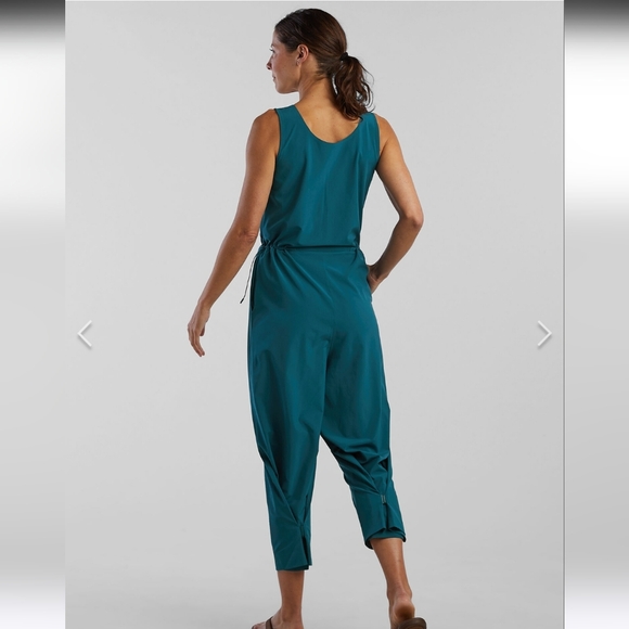 Title Nine Round Trip Sleeveless Women's Teal Blue Jumpsuit Size Small - Picture 3 of 15
